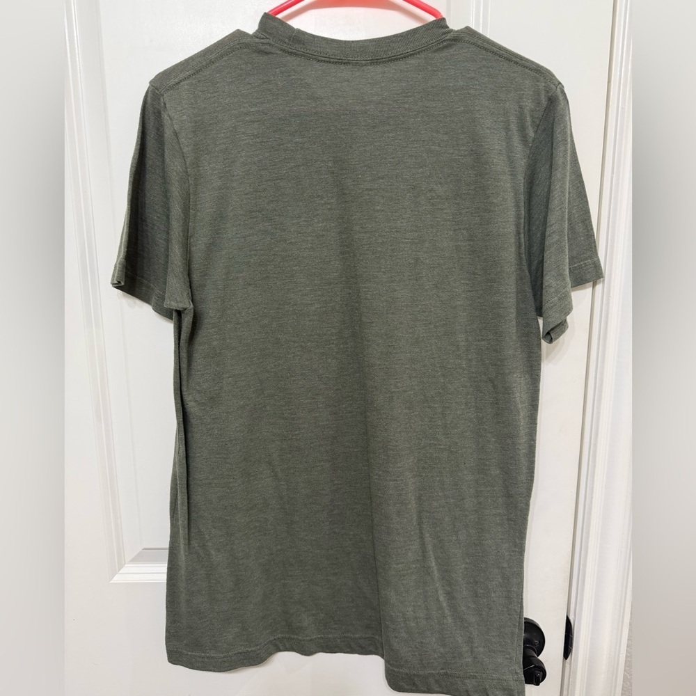 Tultex Eureka Springs Graphic Tee - Olive - Picture 3 of 3
